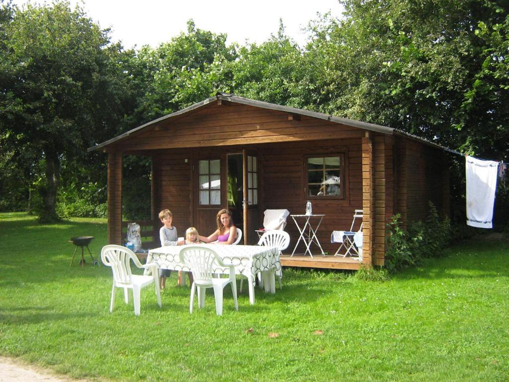Hjemstavnsgardens Camping & Cottages Glamsbjerg Ruang foto