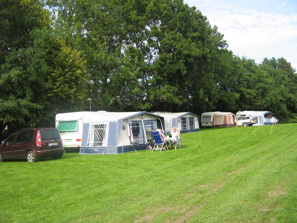 Hjemstavnsgardens Camping & Cottages Glamsbjerg Bagian luar foto